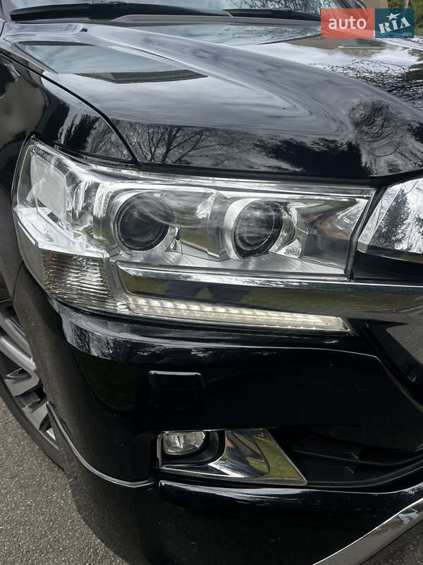 Внедорожник / Кроссовер Toyota Land Cruiser 2016 в Киеве