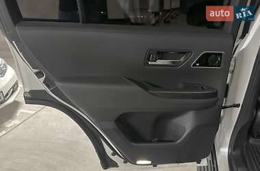 Внедорожник / Кроссовер Toyota Land Cruiser 2022 в 