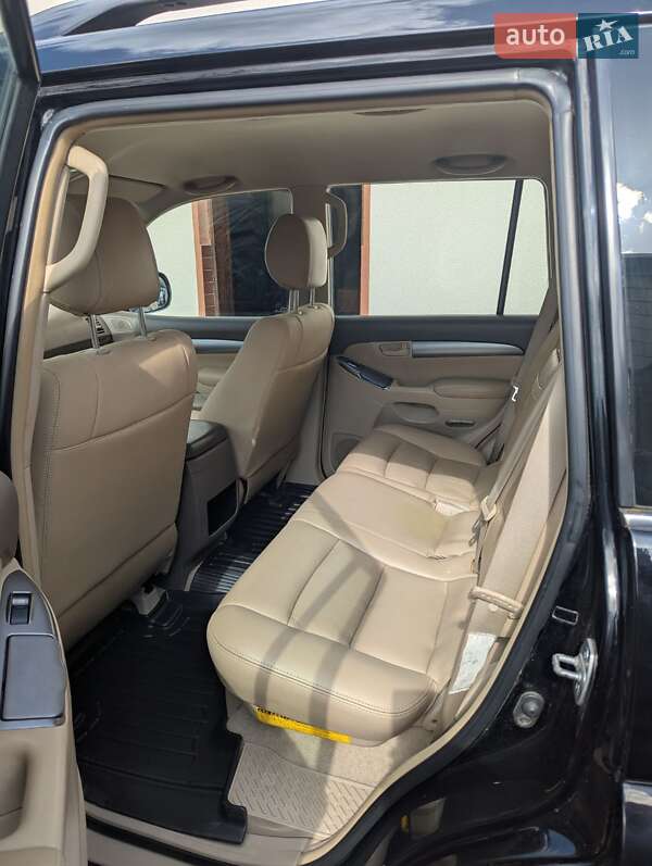 Внедорожник / Кроссовер Toyota Land Cruiser 2005 в Иршаве