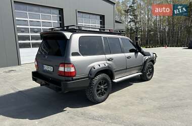 Внедорожник / Кроссовер Toyota Land Cruiser 2005 в 