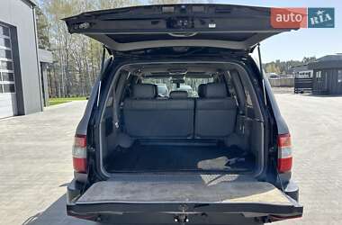 Внедорожник / Кроссовер Toyota Land Cruiser 2005 в 