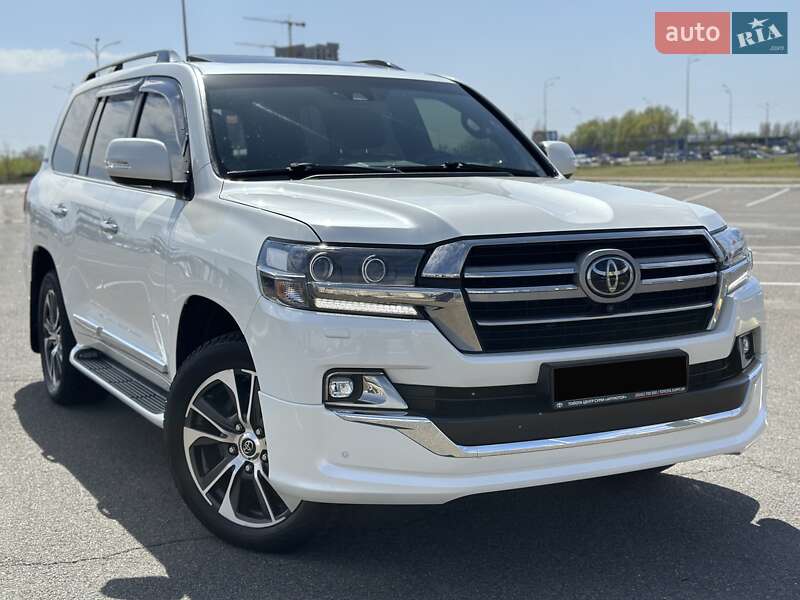 Внедорожник / Кроссовер Toyota Land Cruiser 2020 в 