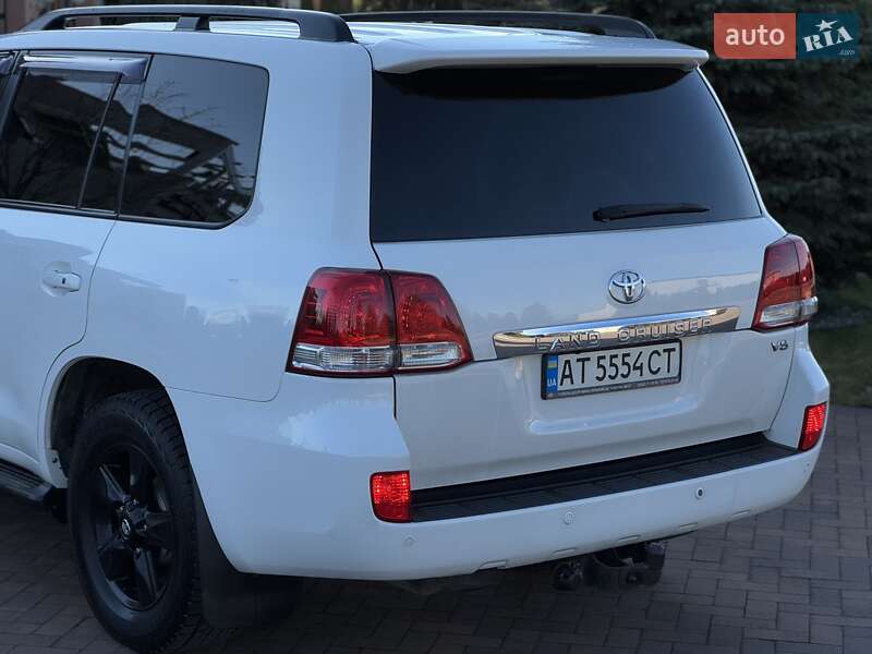 Внедорожник / Кроссовер Toyota Land Cruiser 2009 в Ивано-Франковске