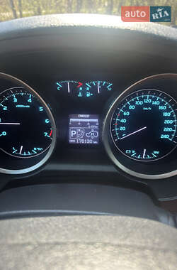 Внедорожник / Кроссовер Toyota Land Cruiser 2011 в 