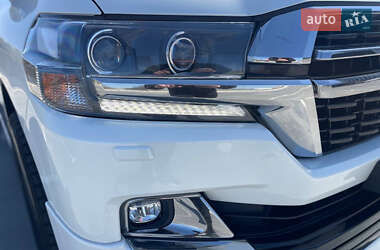 Позашляховик / Кросовер Toyota Land Cruiser 2020 в 
