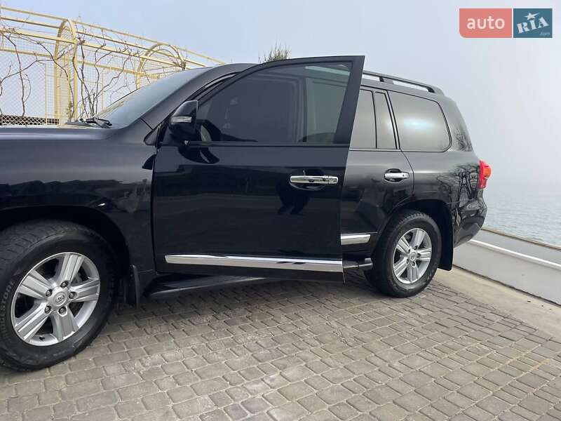 Позашляховик / Кросовер Toyota Land Cruiser 2014 в Одесі