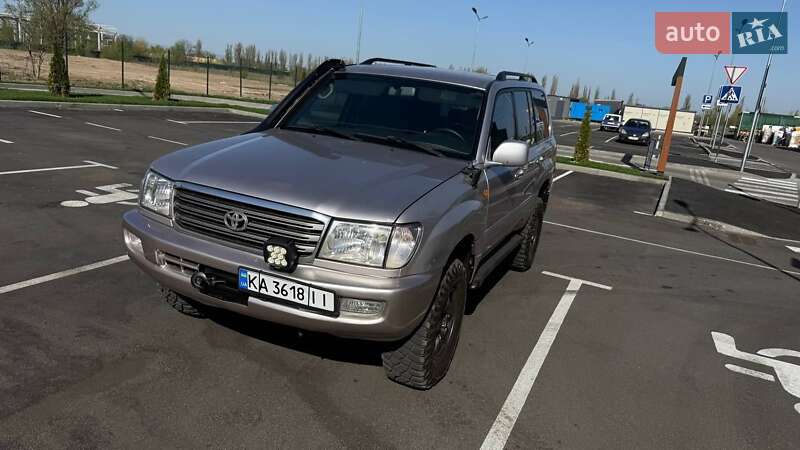 Toyota Land Cruiser 2002