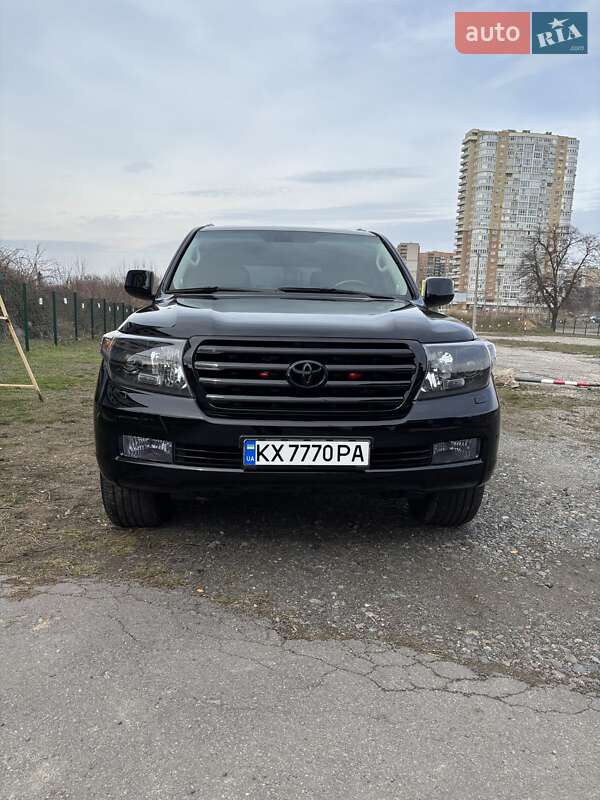 Toyota Land Cruiser 2010