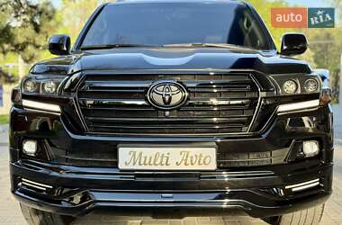 Внедорожник / Кроссовер Toyota Land Cruiser 2016 в 