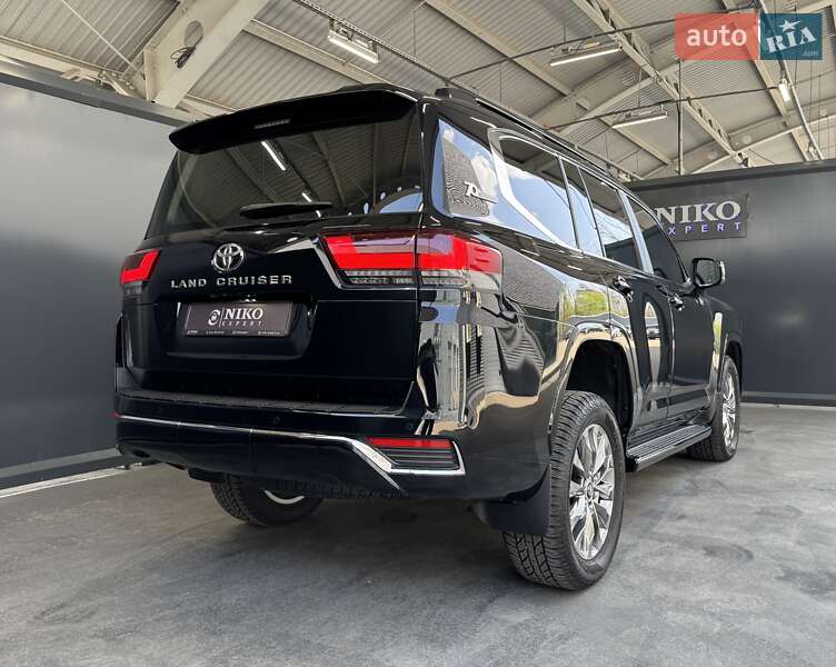 Внедорожник / Кроссовер Toyota Land Cruiser 2022 в Киеве