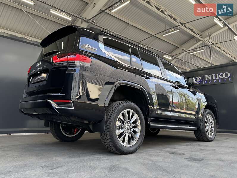 Внедорожник / Кроссовер Toyota Land Cruiser 2022 в Киеве