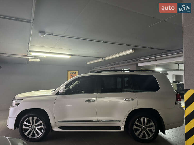 Внедорожник / Кроссовер Toyota Land Cruiser 2018 в Одессе фото 2 Внедорожник / Кроссовер Toyota Land Cruiser 2018 в Одессе