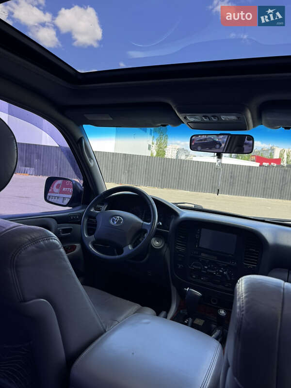 Внедорожник / Кроссовер Toyota Land Cruiser 2002 в Киеве