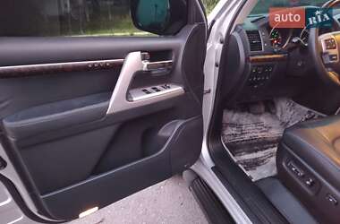 Внедорожник / Кроссовер Toyota Land Cruiser 2012 в 
