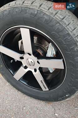 Внедорожник / Кроссовер Toyota Land Cruiser 2012 в 