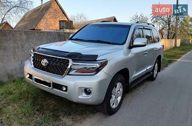 Внедорожник / Кроссовер Toyota Land Cruiser 2012 в 