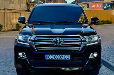 Позашляховик / Кросовер Toyota Land Cruiser 2020 в 