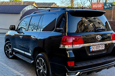 Позашляховик / Кросовер Toyota Land Cruiser 2020 в 