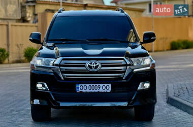 Позашляховик / Кросовер Toyota Land Cruiser 2020 в 