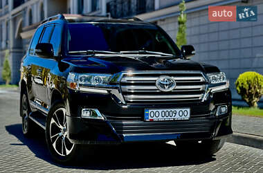 Позашляховик / Кросовер Toyota Land Cruiser 2020 в 