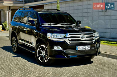 Позашляховик / Кросовер Toyota Land Cruiser 2020 в 