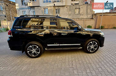 Позашляховик / Кросовер Toyota Land Cruiser 2020 в 