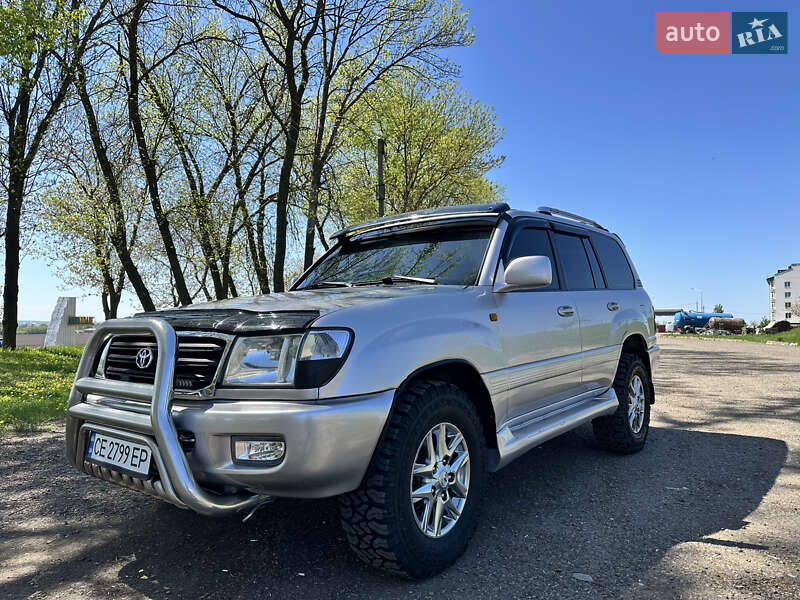 Позашляховик / Кросовер Toyota Land Cruiser 2001 в Чернівцях