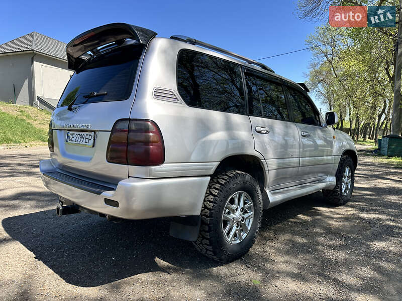 Позашляховик / Кросовер Toyota Land Cruiser 2001 в Чернівцях