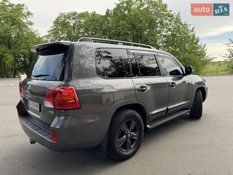Позашляховик / Кросовер Toyota Land Cruiser 2012 в Києві