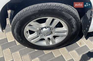 Внедорожник / Кроссовер Toyota Land Cruiser 2010 в 