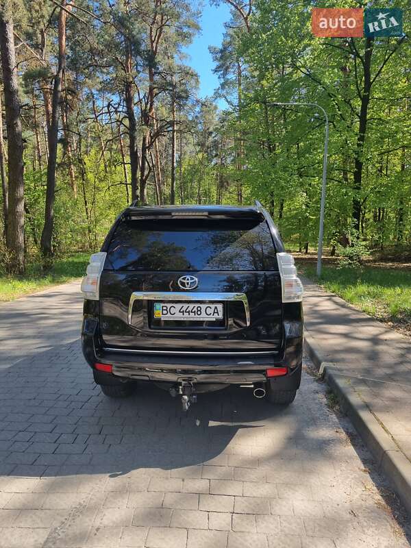 Позашляховик / Кросовер Toyota Land Cruiser 2011 в Львові