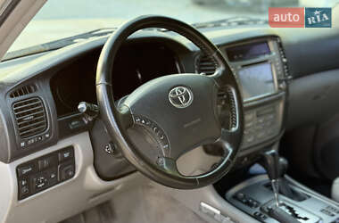 Внедорожник / Кроссовер Toyota Land Cruiser 2003 в 