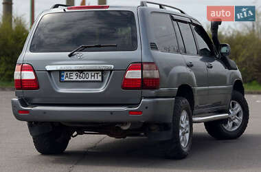Внедорожник / Кроссовер Toyota Land Cruiser 2002 в 