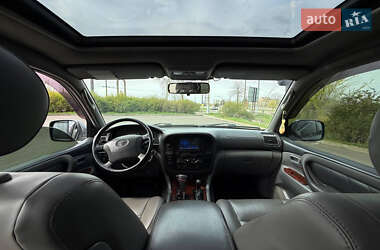 Внедорожник / Кроссовер Toyota Land Cruiser 2002 в 