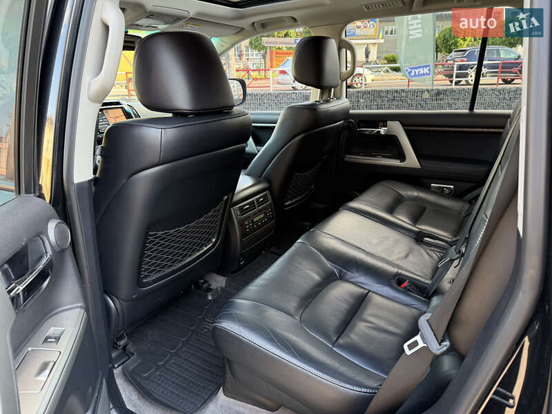 Позашляховик / Кросовер Toyota Land Cruiser 2013 в Коломиї
