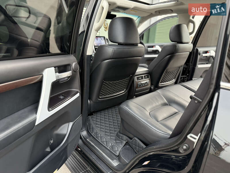 Внедорожник / Кроссовер Toyota Land Cruiser 2017 в Киеве
