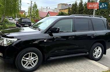 Позашляховик / Кросовер Toyota Land Cruiser 2010 в 