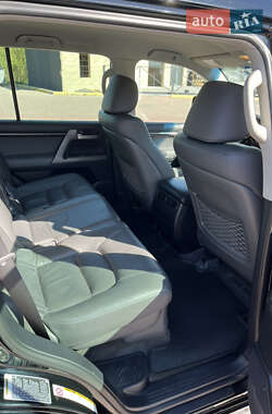 Внедорожник / Кроссовер Toyota Land Cruiser 2008 в 