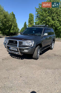Позашляховик / Кросовер Toyota Land Cruiser 2002 в 