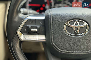Позашляховик / Кросовер Toyota Land Cruiser 2021 в 