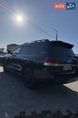 Внедорожник / Кроссовер Toyota Land Cruiser 2013 в 