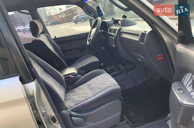 Внедорожник / Кроссовер Toyota Land Cruiser 1999 в 