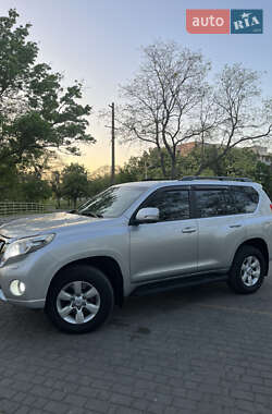 Позашляховик / Кросовер Toyota Land Cruiser 2013 в Білгороді-Дністровському
