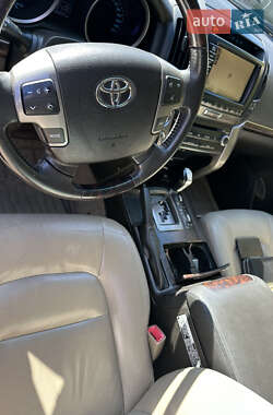 Позашляховик / Кросовер Toyota Land Cruiser 2011 в 