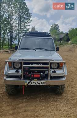 Внедорожник / Кроссовер Toyota Land Cruiser 1987 в 