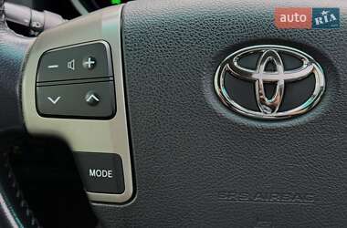 Позашляховик / Кросовер Toyota Land Cruiser 2008 в 