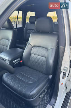 Внедорожник / Кроссовер Toyota Land Cruiser 2017 в 