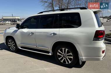 Внедорожник / Кроссовер Toyota Land Cruiser 2016 в 