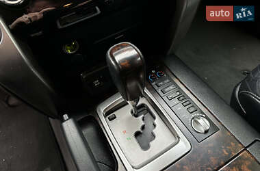 Позашляховик / Кросовер Toyota Land Cruiser 2012 в 