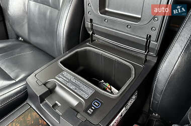 Позашляховик / Кросовер Toyota Land Cruiser 2012 в 